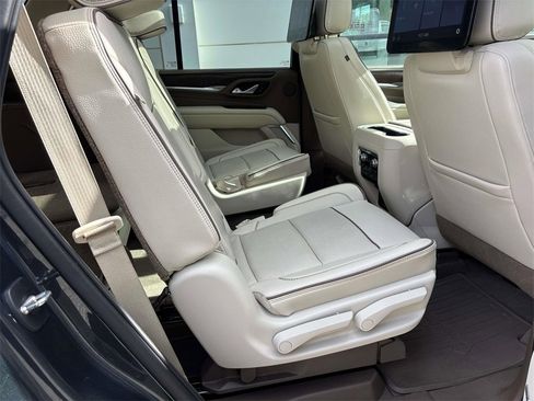 Used 2021 GMC Yukon Denali w/ Denali Ultimate Package image 19