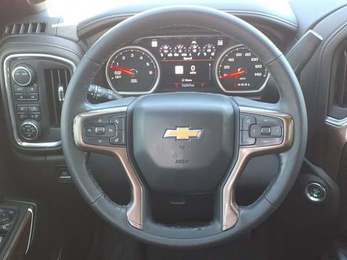 Used 2021 Chevrolet Silverado 1500 High Country w/ Technology Package AWD/4WD image 19