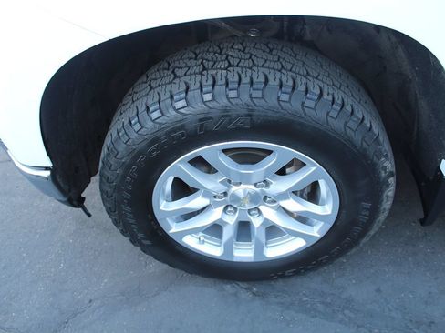 Used 2019 Chevrolet Silverado 1500 LTZ w/ LTZ Plus Package AWD/4WD image 11