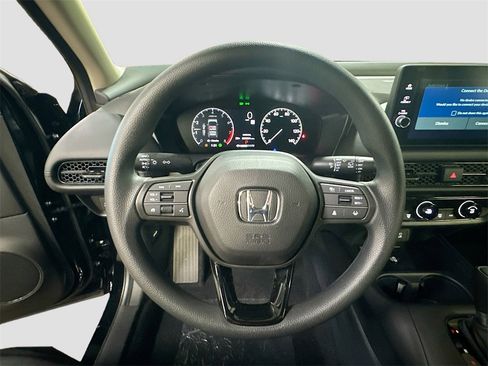 New 2026 Honda HR-V LX image 9