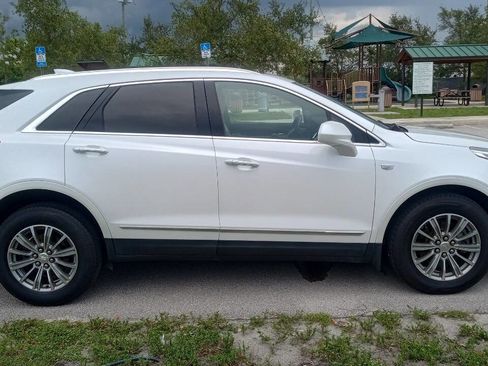 Used 2017 Cadillac XT5 Luxury image 5