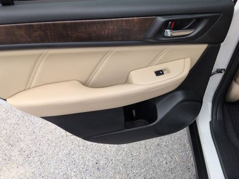 Used 2018 Subaru Outback 2.5i Limited image 27
