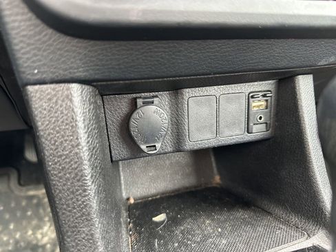 Used 2016 Toyota Corolla S image 24