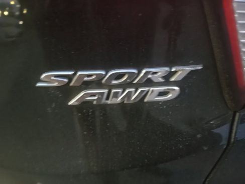 Certified 2022 Honda HR-V Sport image 8