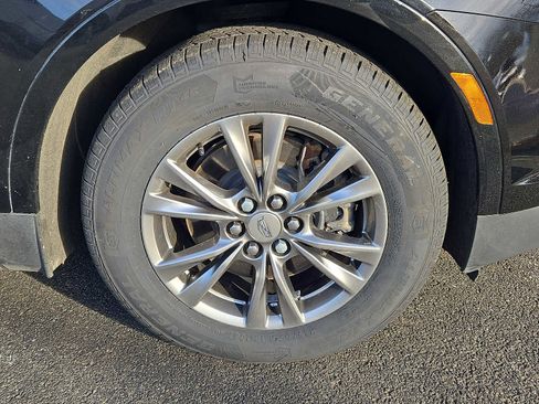 Used 2021 Cadillac XT5 Premium Luxury image 8