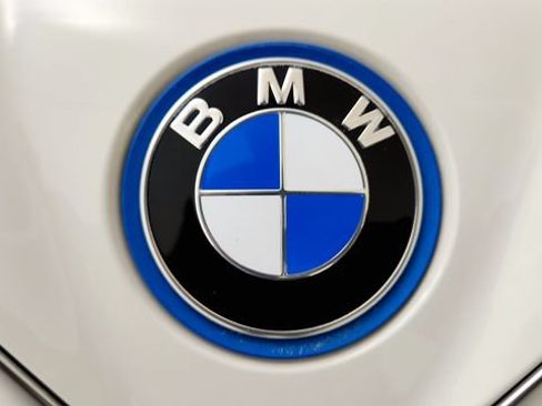Used 2023 BMW i4 eDrive35 w/ Premium Package RWD image 31
