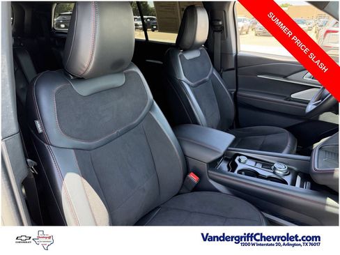 Used 2025 Ford Explorer ST AWD/4WD image 26