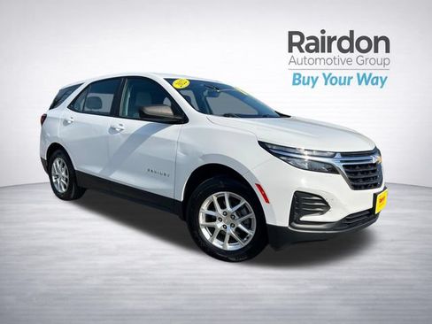 Used 2022 Chevrolet Equinox LS w/ Driver Confidence II Package AWD/4WD image 1