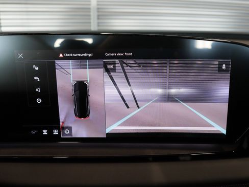 Used 2025 Audi Q6 e-tron Premium image 22