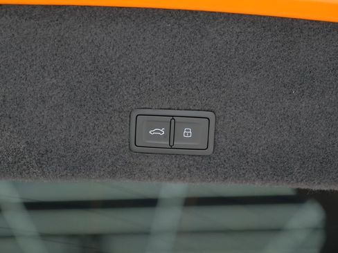 Used 2023 Lamborghini Urus Performante AWD/4WD image 62