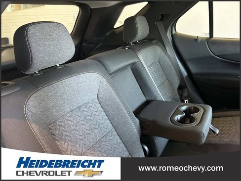 Used 2023 Chevrolet Equinox LT FWD image 33