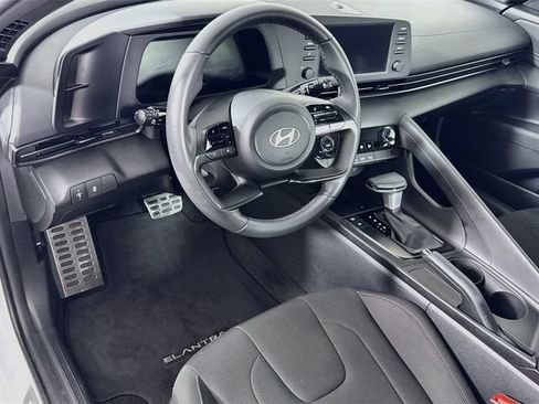 Certified 2025 Hyundai Elantra Sport FWD image 11