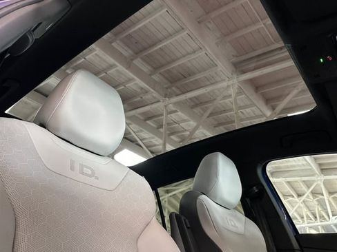 Certified 2022 Volkswagen ID.4 Pro S image 21