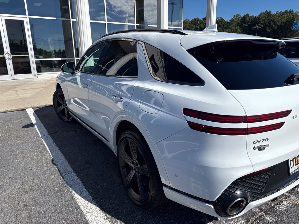 Used 2025 Genesis GV70 3.5T Sport w/ Sport Prestige Package AWD/4WD image 5