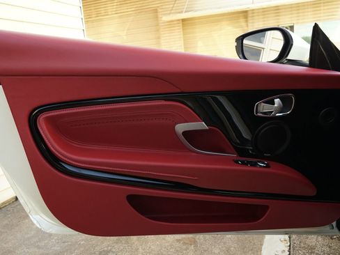 Used 2017 Aston Martin DB11 V12 RWD image 22