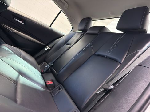 Used 2022 Toyota Corolla XLE image 29