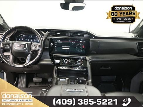 Used 2024 GMC Sierra 2500 AT4X image 12