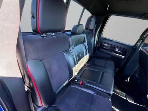 Used 2014 Ford F150 FX4 w/ Equipment Group 402A Luxury AWD/4WD image 16