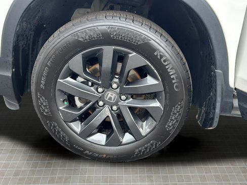 Used 2025 Honda Ridgeline Sport image 45