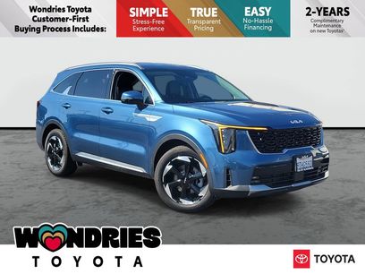 Used 2025 Kia Sorento EX
