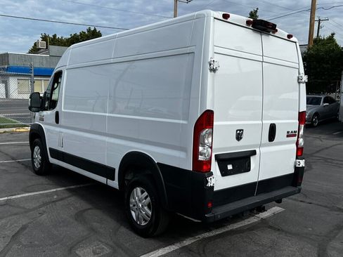 Used 2022 RAM ProMaster 2500 FWD image 4