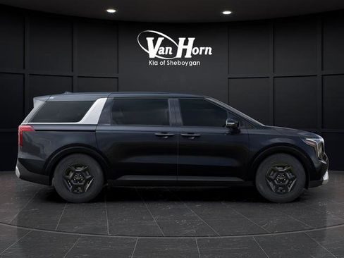 New 2026 Kia Carnival LX image 7