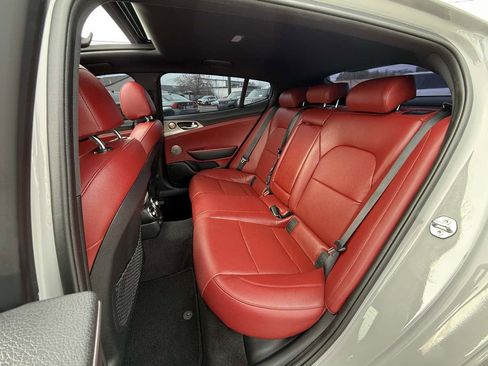 Used 2019 Kia Stinger GT1 image 6