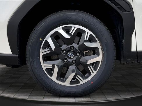Certified 2025 Subaru Forester AWD/4WD image 8