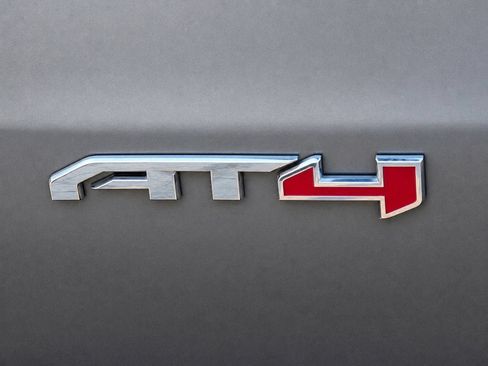Certified 2022 GMC Sierra 1500 AT4 w/ AT4 Premium Package AWD/4WD image 7