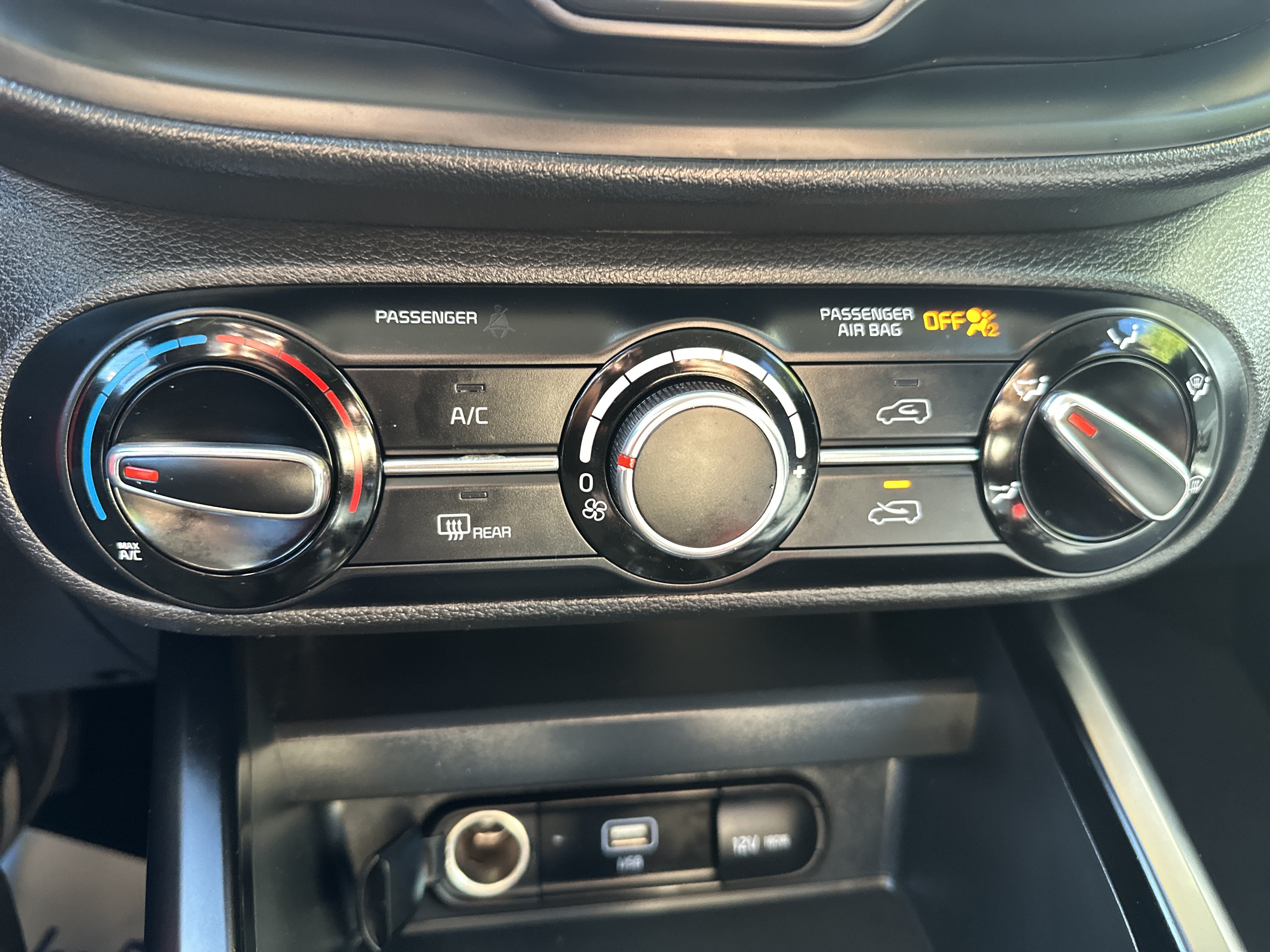 Certified 2024 Kia Soul LX w/ Option Group 015 FWD image 19