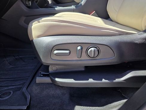 Certified 2023 Chevrolet Traverse Premier w/ LPO, Floor Liner Package FWD image 29