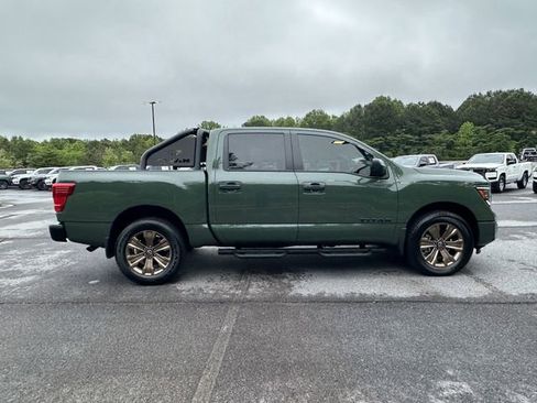 Certified 2024 Nissan Titan SV w/ SV Bronze Edition Package AWD/4WD image 9