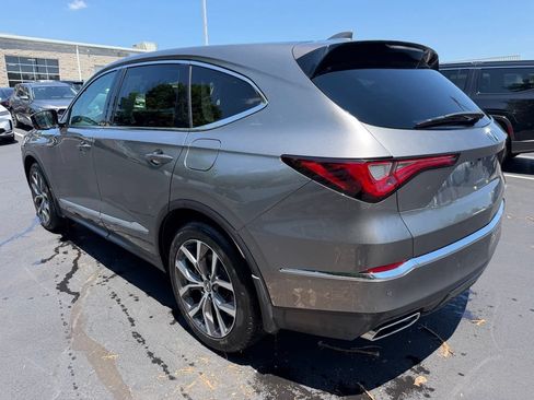 Used 2024 Acura MDX SH-AWD w/ Technology Package image 9