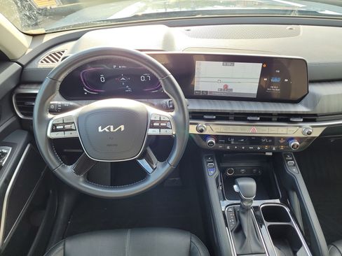 Used 2024 Kia Telluride EX w/ EX Captain's Chair Package FWD image 19