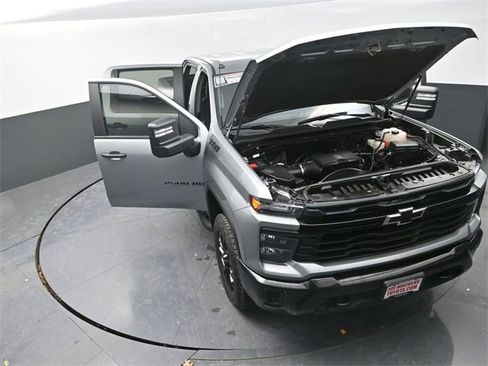 Used 2025 Chevrolet Silverado 2500 Custom w/ Custom Value Package image 36