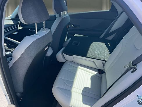 New 2026 Hyundai Elantra Limited image 11