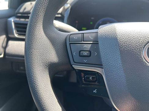 Used 2025 Toyota Camry LE FWD image 24