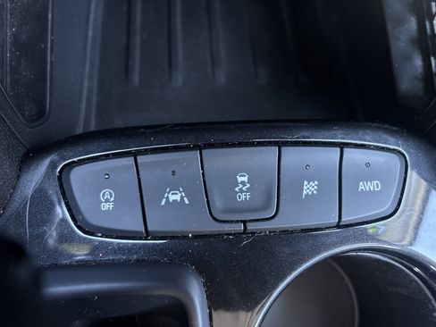 Used 2021 Chevrolet TrailBlazer LS image 33