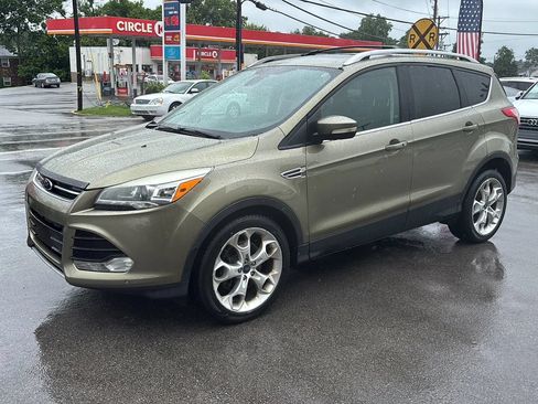 Used 2013 Ford Escape Titanium w/ Parking Technology Pkg FWD image 5