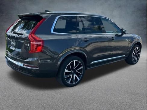 Used 2023 Volvo XC90 B6 Plus AWD/4WD image 2