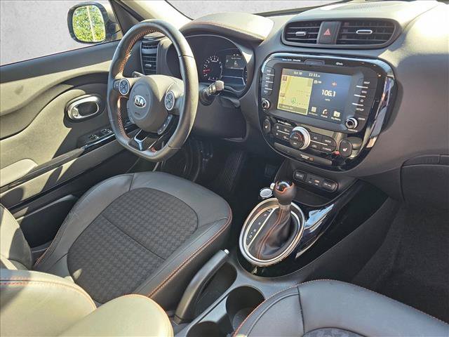 Used 2018 Kia Soul ! w/ Tech Package FWD image 11