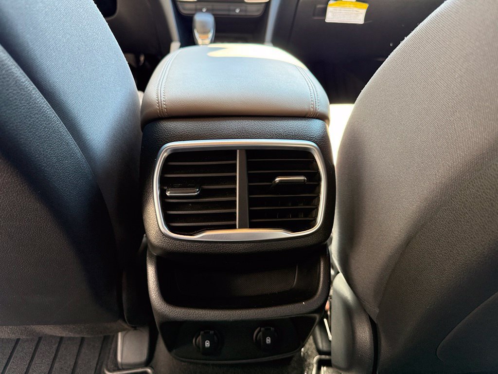 Used 2020 Hyundai Santa Fe SEL FWD image 29