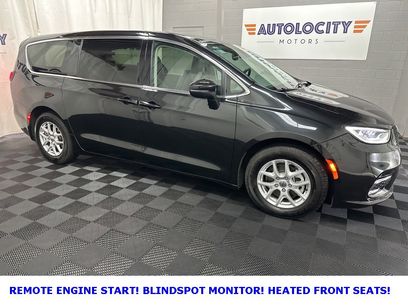 Used 2023 Chrysler Pacifica Touring-L