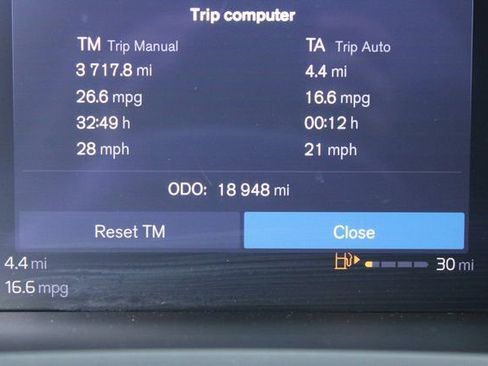 Used 2025 Volvo V60 B5 Cross Country Plus image 29