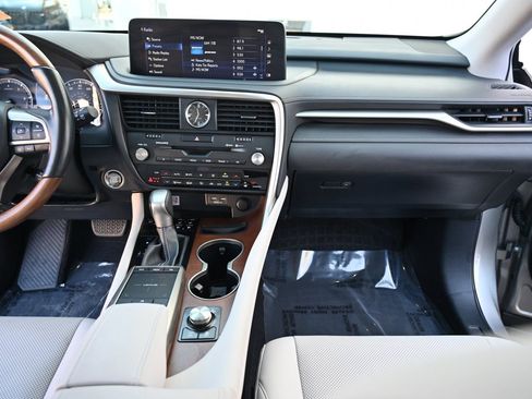 Used 2021 Lexus RX 350L Premium w/ Premium Package image 8