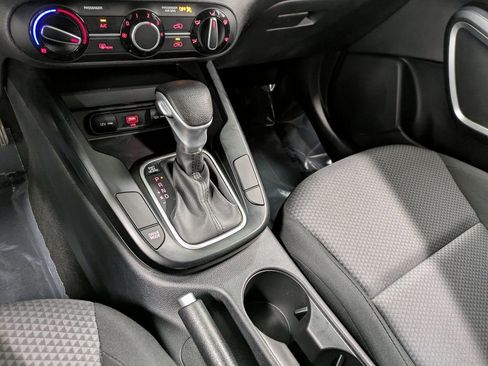 Used 2020 Kia Soul LX image 14