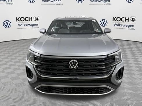 New 2026 Volkswagen Atlas Cross Sport SE AWD/4WD image 2