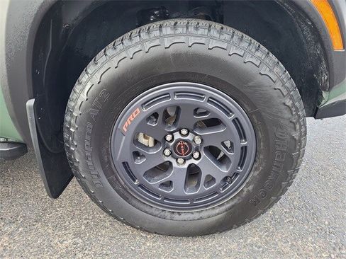 Certified 2025 Nissan Frontier PRO-4X image 16