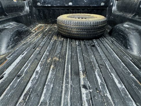 Used 2018 Chevrolet Silverado 1500 Custom w/ Custom Value Package RWD image 31