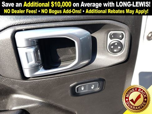 Used 2024 Jeep Wrangler Unlimited image 16